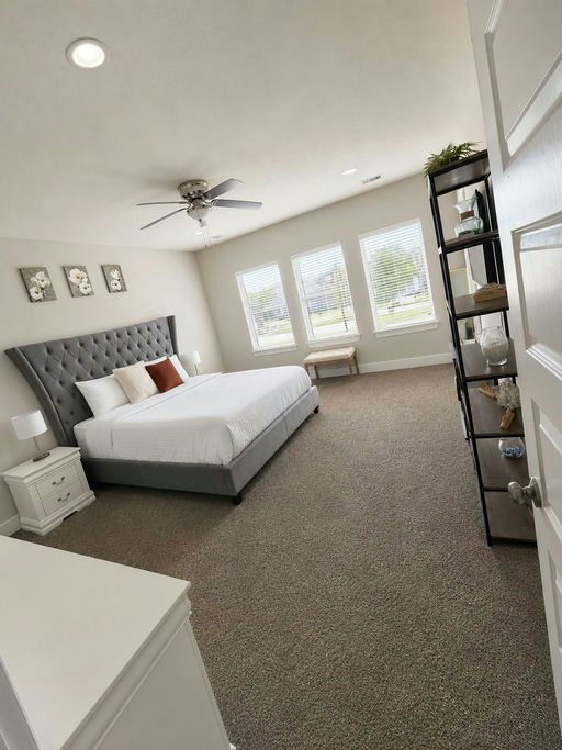 Furnished bedroom in a home in the Ready Rooms network