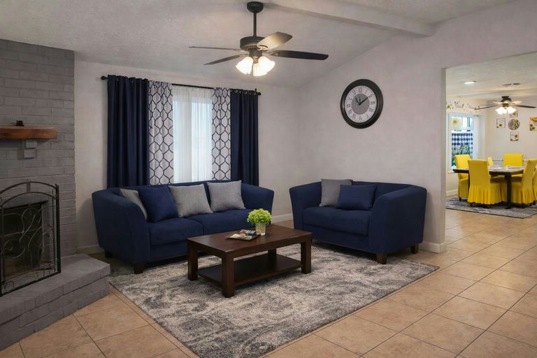 Furnished living room in a home in the Ready Rooms network