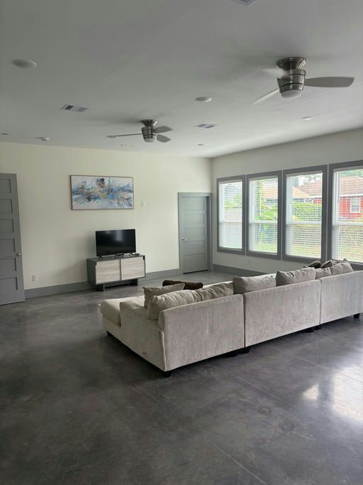 Furnished living room in a home in the Ready Rooms network