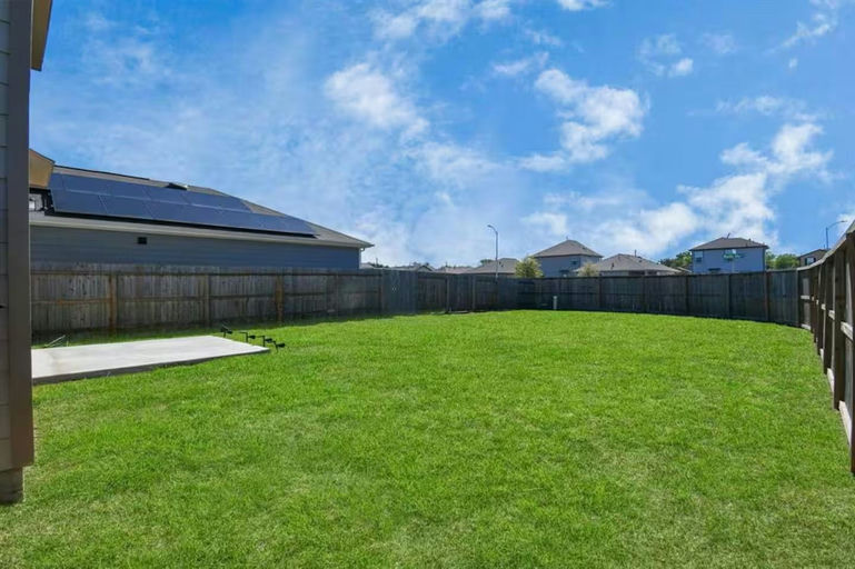 Photo 1 of 10 - Private & Shared Housing in South Central Houston, TX 77048