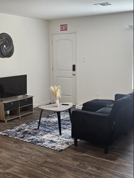 Photo 3 of 8 - Private & Shared Housing in Cleveland, TX 77327