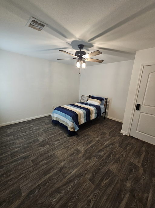 Photo 5 of 8 - Private & Shared Housing in Cleveland, TX 77327
