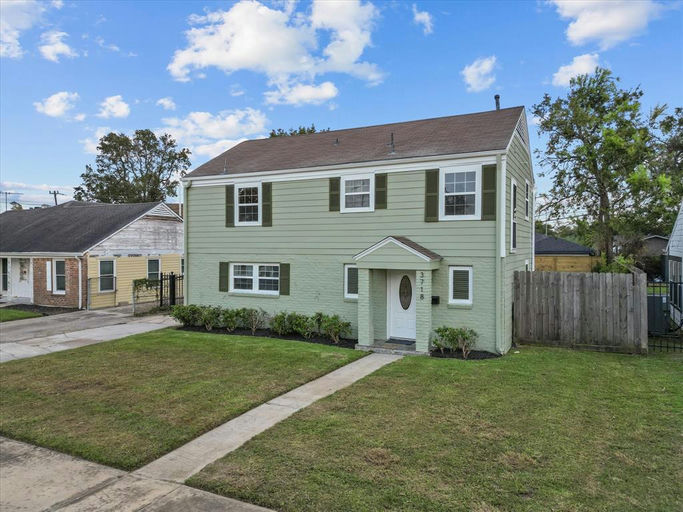 Photo 3 of 10 - Private & Shared Housing in Central Houston, TX 77004