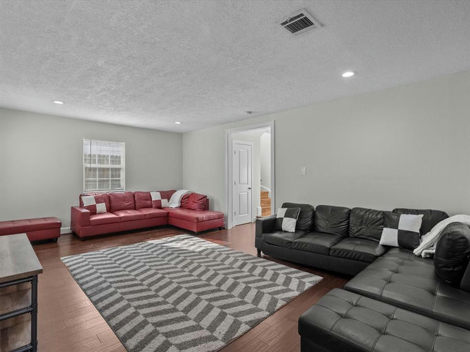 Photo 6 of 10 - Private & Shared Housing in Central Houston, TX 77004