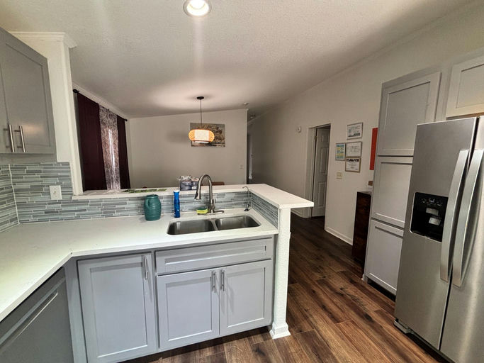 Photo 1 of 7 - Private & Shared Housing in Tomball, TX 77375