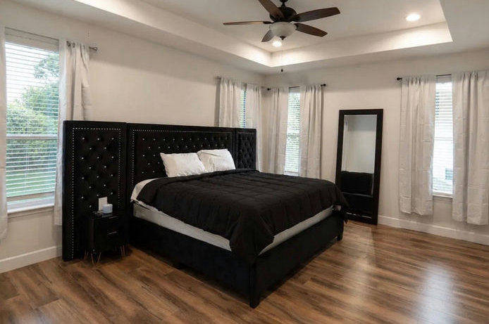 Photo 1 of 9 - Private Room Housing in South Central Houston, TX 77051