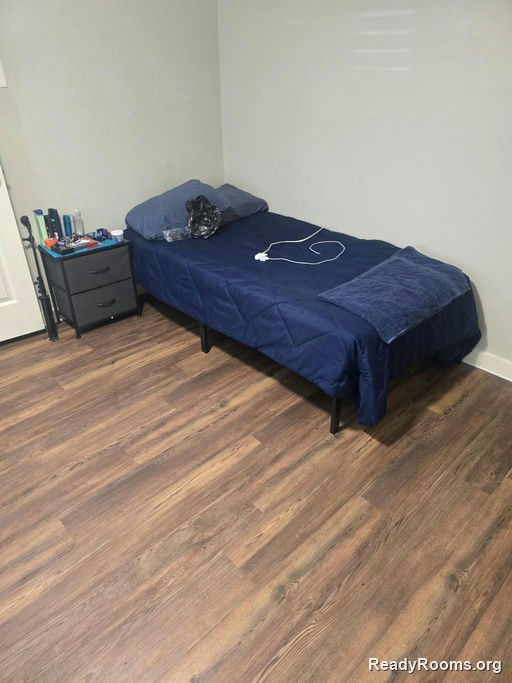 Photo 1 of 2 - Housing in South Central Houston, TX 77033