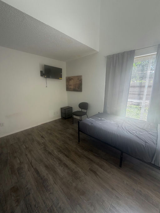 Photo 5 of 5: Private & Shared Housing in Southeast Austin, TX 78744