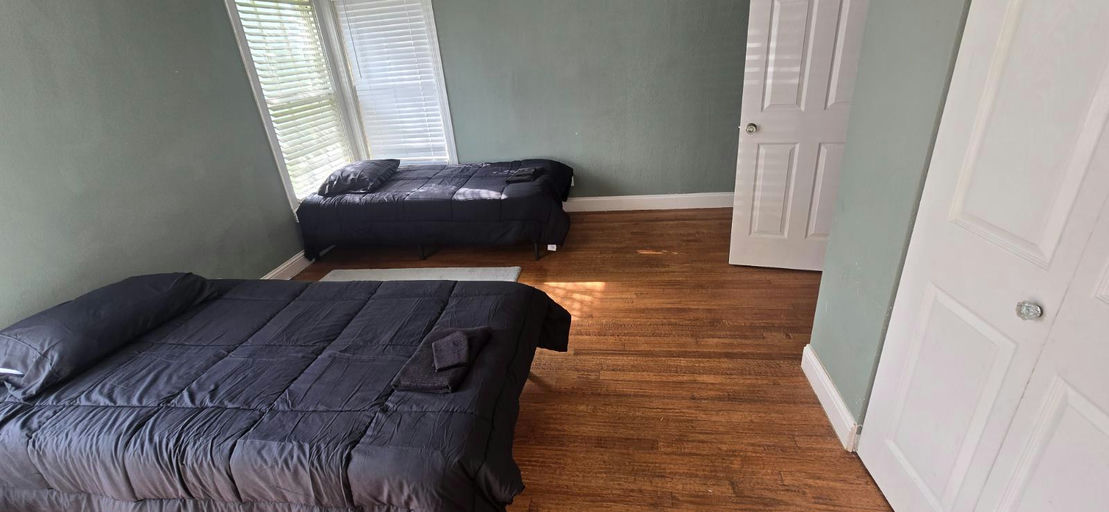 Photo 1 of 4 - Shared Housing in Fort Worth, TX 76103