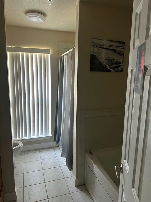 Photo 5 of 6 - Private & Shared Housing in Spring, TX 77373