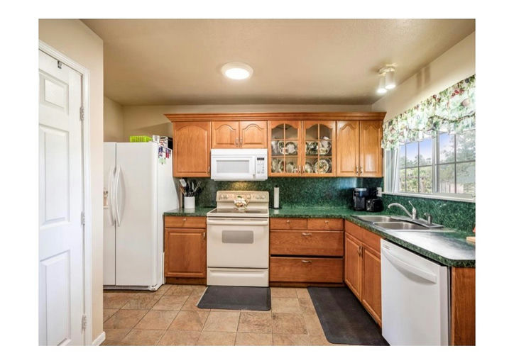 Photo 2 of 6 - Private & Shared Housing in Spring, TX 77373