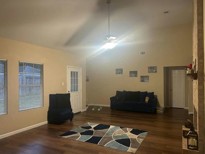 Photo 2 of 4 - Private & Shared Housing in West Houston, TX 77084