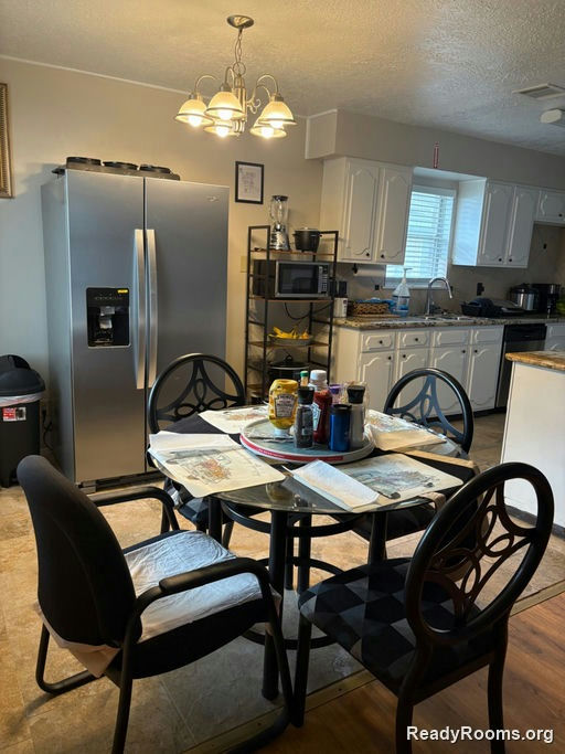Photo 3 of 4 - Housing in South Central Houston, TX 77047