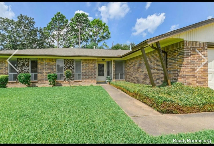Photo 4 of 4 - Housing in South Central Houston, TX 77047