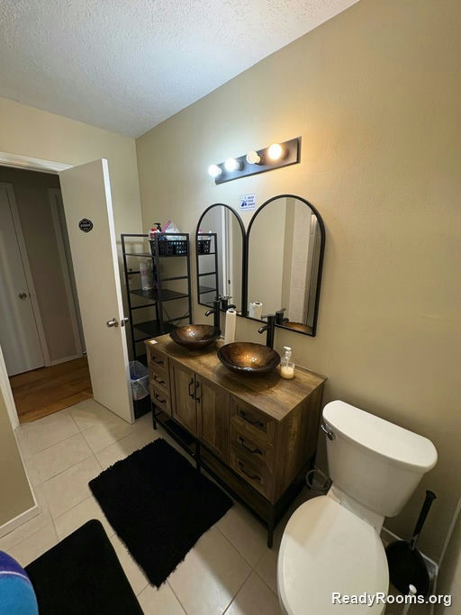 Photo 1 of 4 - Housing in South Central Houston, TX 77047