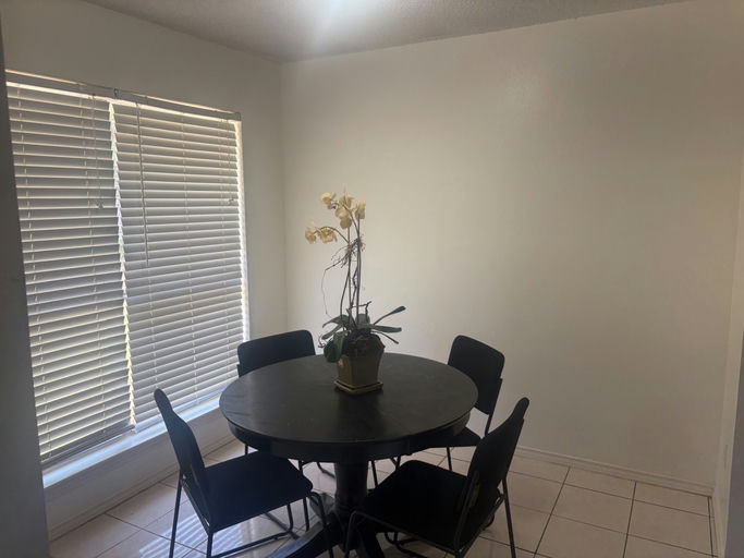 Photo 3 of 5 - Private & Shared Housing in Alvarado, TX 76009