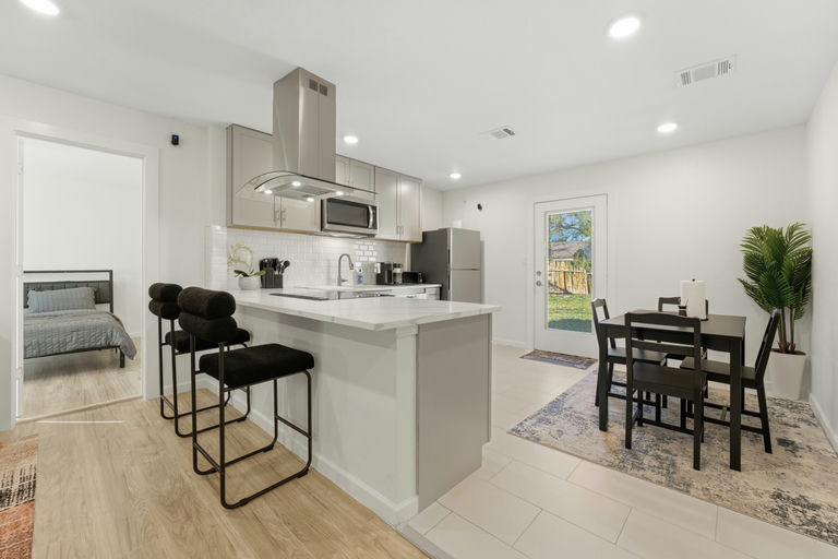 Photo 9 of 9 - Private & Shared Housing in South Central Houston, TX 77033