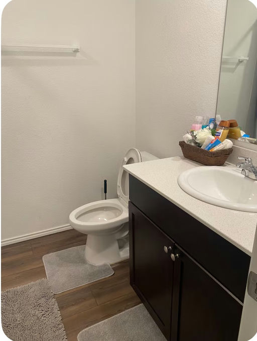 Photo 2 of 10 - Private Room Housing in Ennis, TX 75119