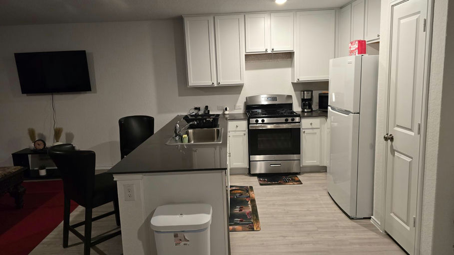 Photo 6 of 10 - Private & Shared Housing in Southwest San Antonio, TX 78252