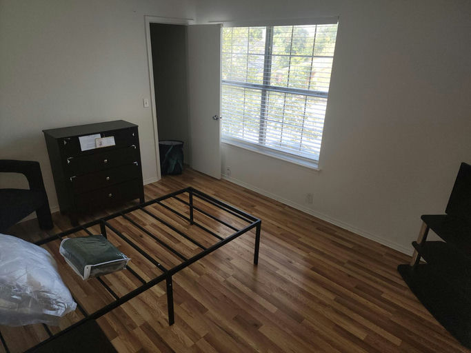 Photo 1 of 4 - Private Room Housing in East Dallas, TX 75227