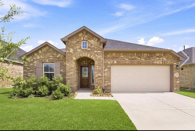 Photo 1 of 3 - Private Room Housing in Tomball, TX 77377