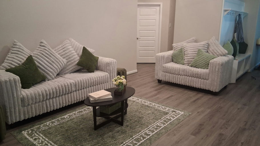 Photo 1 of 6 - Private & Shared Housing in Tomball, TX 77375