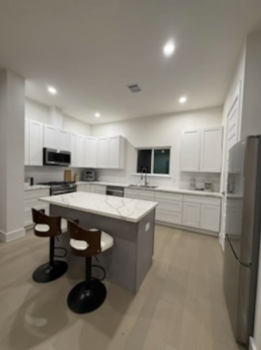 Photo 4 of 5: Private & Shared Housing in South Central Houston, TX 77051