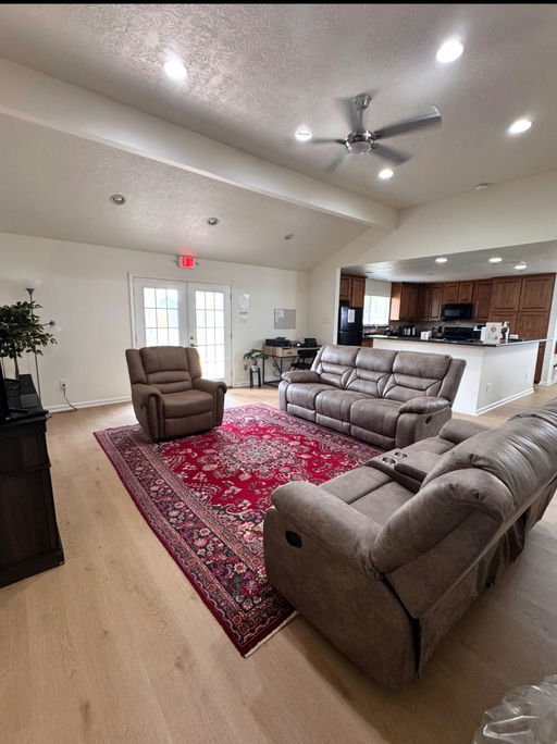 Photo 1 of 5 - Private & Shared Housing in Humble, TX 77346