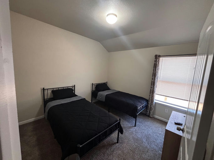 Photo 3 of 3 - Private & Shared Housing in Southeast Fort Worth, TX 76119