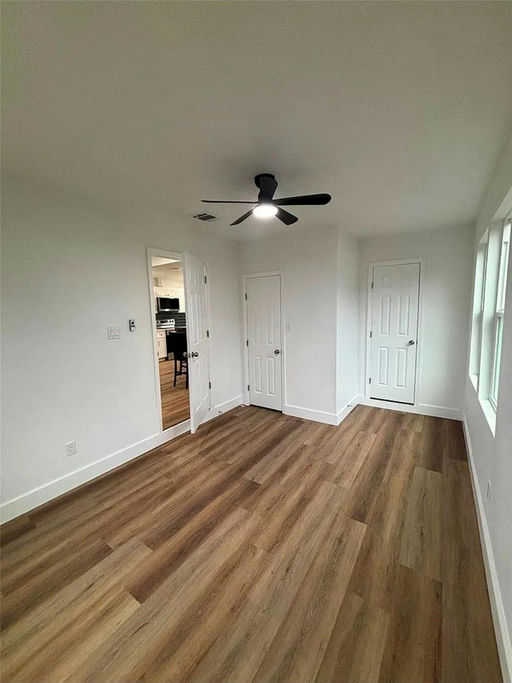 Photo 2 of 10 - Private & Shared Housing in South Central Houston, TX 77033