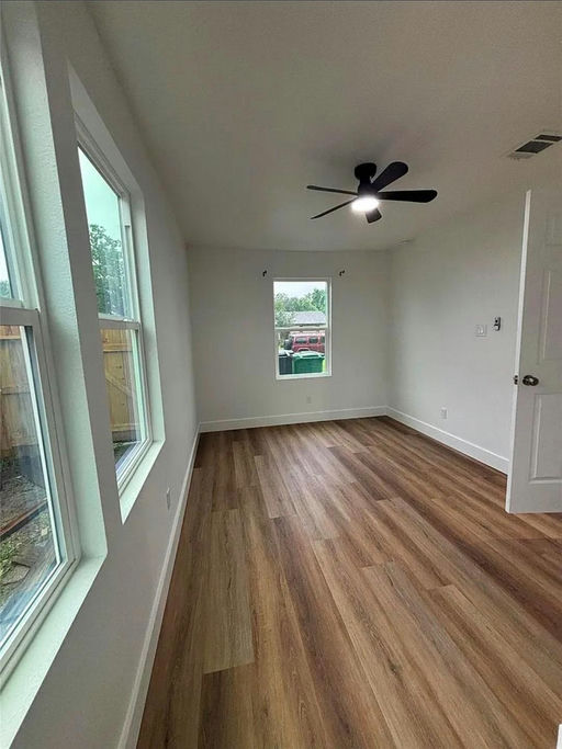 Photo 6 of 10 - Private & Shared Housing in South Central Houston, TX 77033